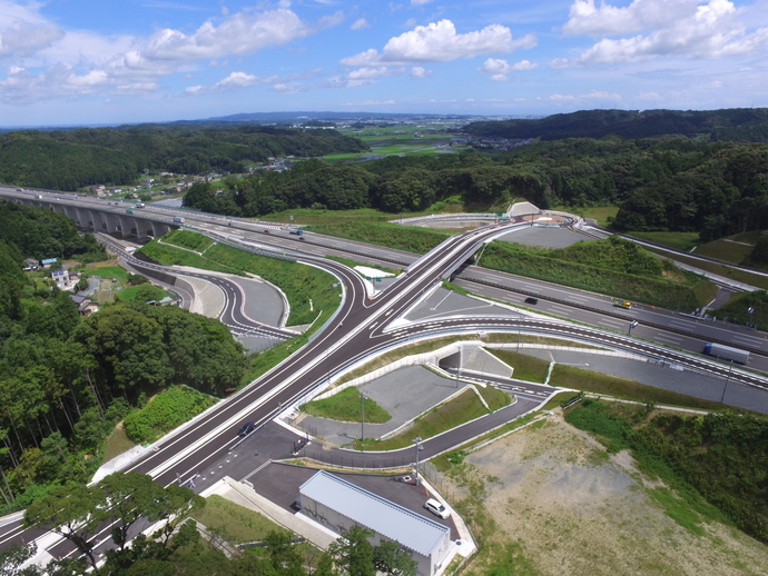 高速道路北から