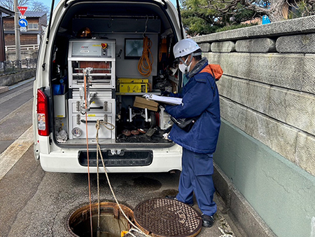 下水道管路被害調査の様子