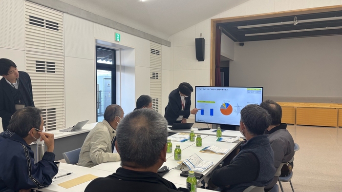 振り返り茶話会を開催しました